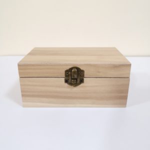 JB 010 - Laminate (Natural) - Inside - Carpet Base - 15cm x 9.5cm x H6.8cm