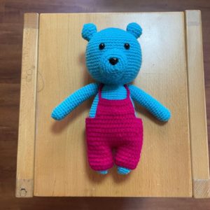 HC048 - Amigurumi Papa Bear - 100% Handmade Crochet - H25cm x L22cm - 62gm