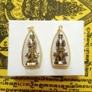 Thai Amulet - Amulets Thaowesuwan B (H4cm) Bronze. Hottest Amulets in Thailand. Bring Good Fortune & Protect against evil spirits. FREE: Amulet Box & 2pcs Lucky 4D Aikhai Joss-stick