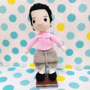 (06) Handmade Crochet Doll (With Stand) Thai Traditional Wedding Costume Groom A(H22cm)