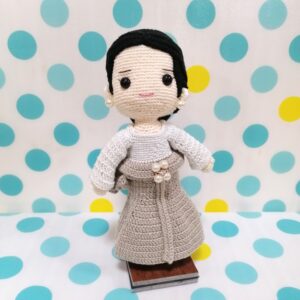 (07) Handmade Crochet Doll (With Stand) Thai Traditional Wedding Costume Bride B(H22cm)